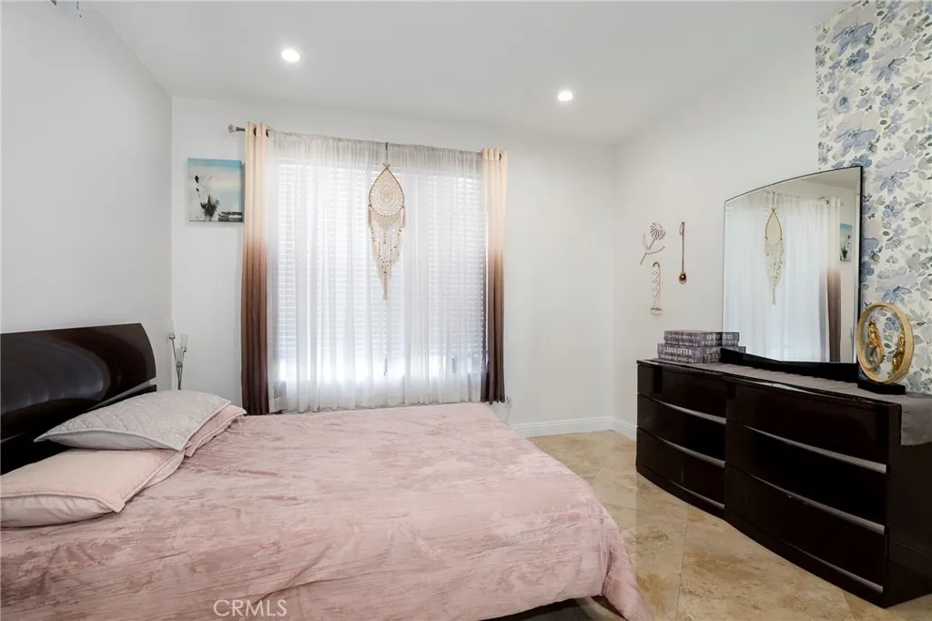 29668 Mammoth, Canyon Country, California 91387 home-pic-22